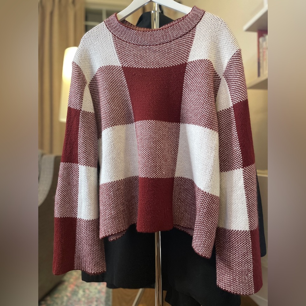Burgundy plaid sweater - cropped
